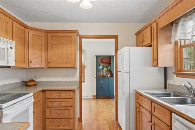 2064 Parker RD, Bedford, VA 24523