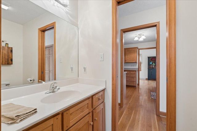 2064 Parker RD, Bedford, VA 24523