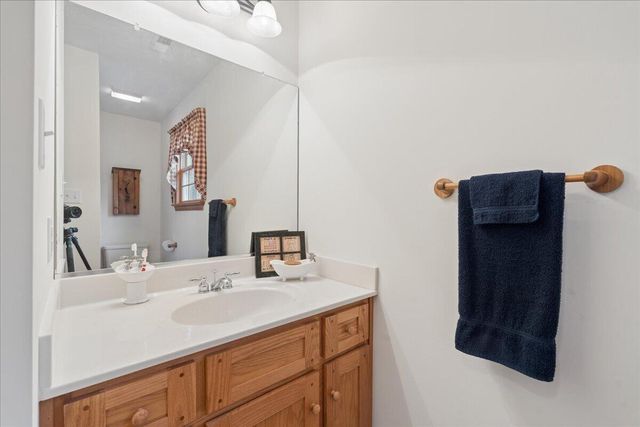 2064 Parker RD, Bedford, VA 24523