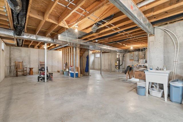 2064 Parker RD, Bedford, VA 24523