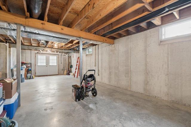 2064 Parker RD, Bedford, VA 24523