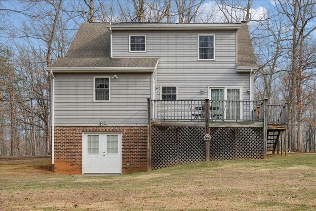 2064 Parker RD, Bedford, VA 24523