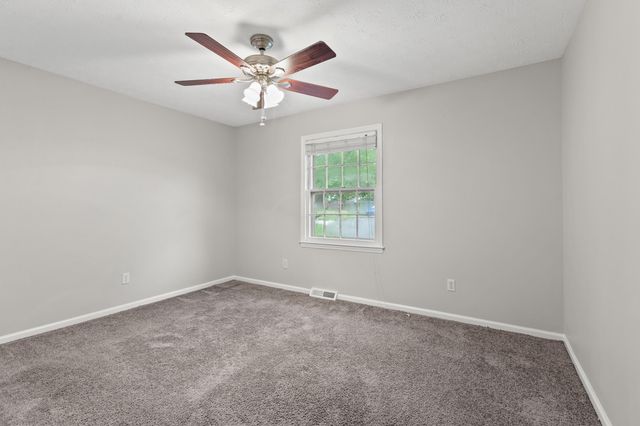 1520 Mt Rainier Drive, Lexington, KY 40517