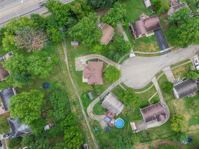 1520 Mt Rainier Drive, Lexington, KY 40517