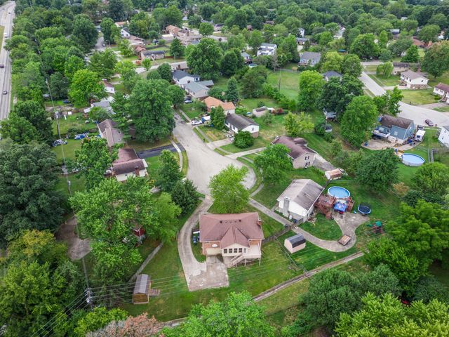 1520 Mt Rainier Drive, Lexington, KY 40517