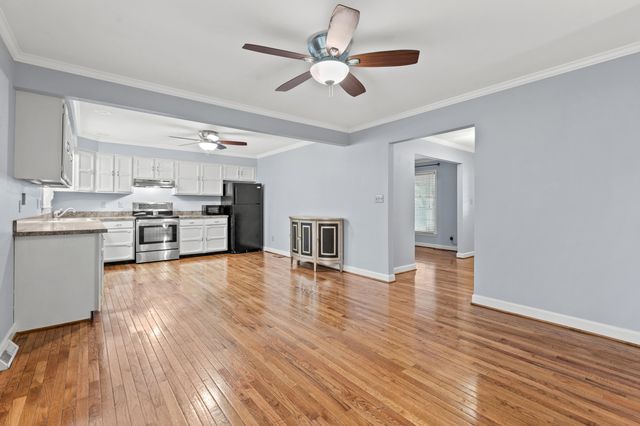 1520 Mt Rainier Drive, Lexington, KY 40517