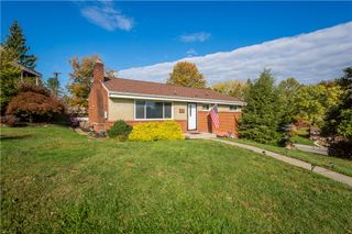 5284 Highgrove Rd, Whitehall, PA 15236