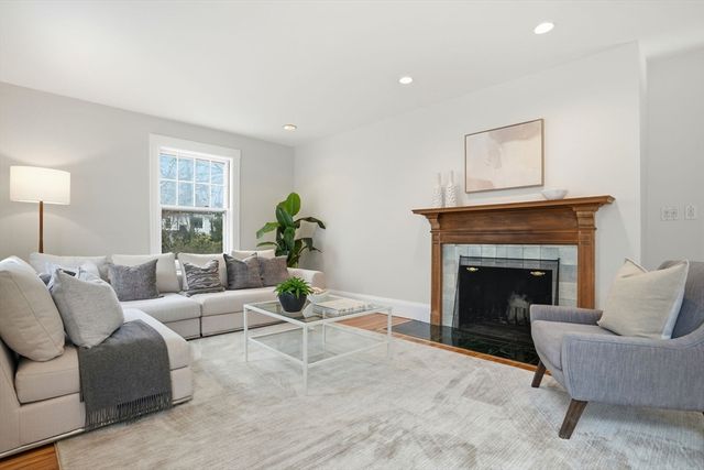65 Fresh Pond Pkwy, Cambridge, MA 02138