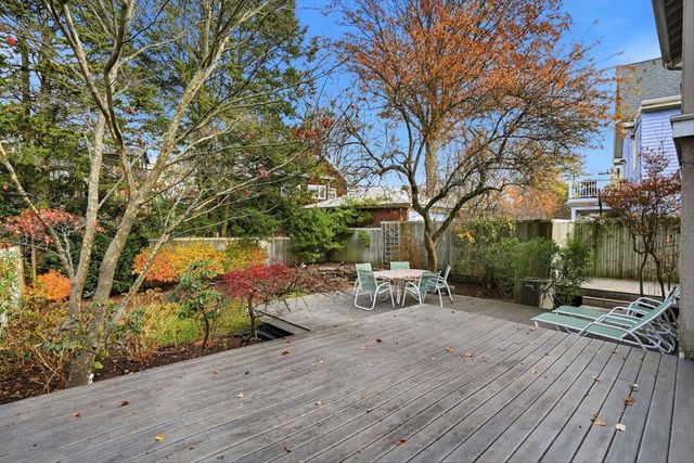 65 Fresh Pond Pkwy, Cambridge, MA 02138