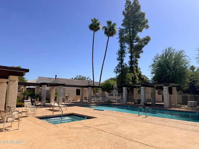 327 E HUNTINGTON Drive, Tempe, AZ 85282
