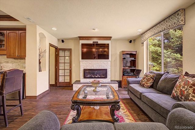 10492 Rivington Court, Lone Tree, CO 80124