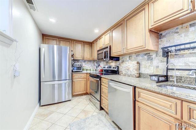 4561 Laclede Avenue B, St Louis, MO 63108