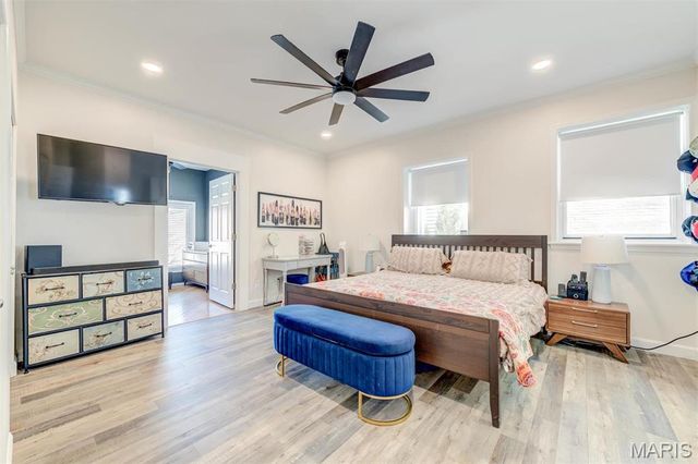 4561 Laclede Avenue B, St Louis, MO 63108