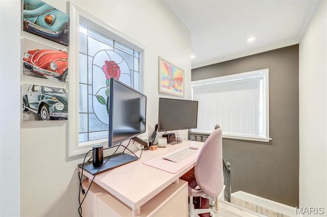 4561 Laclede Avenue B, St Louis, MO 63108