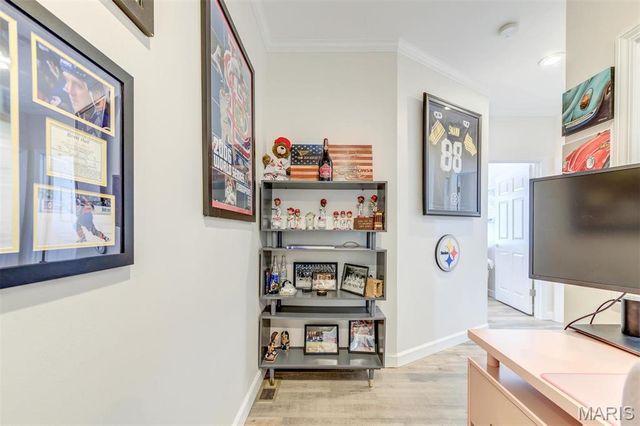 4561 Laclede Avenue B, St Louis, MO 63108