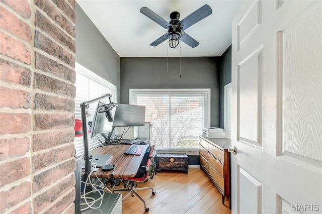 4561 Laclede Avenue B, St Louis, MO 63108