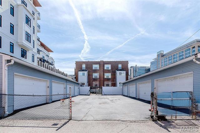 4561 Laclede Avenue B, St Louis, MO 63108