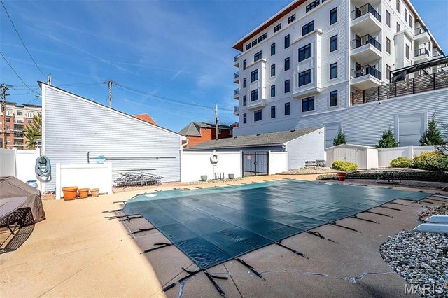 4561 Laclede Avenue B, St Louis, MO 63108