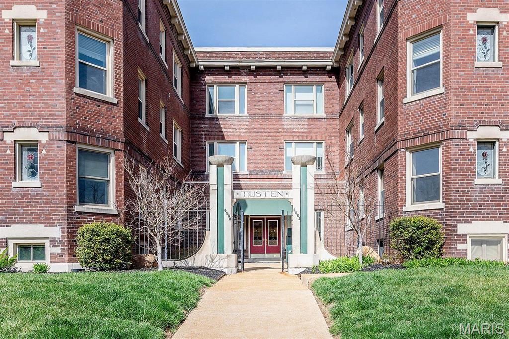 4561 Laclede Avenue B, St Louis, MO 63108