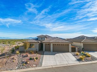1605 E Balestra Way, Green Valley, AZ 85614
