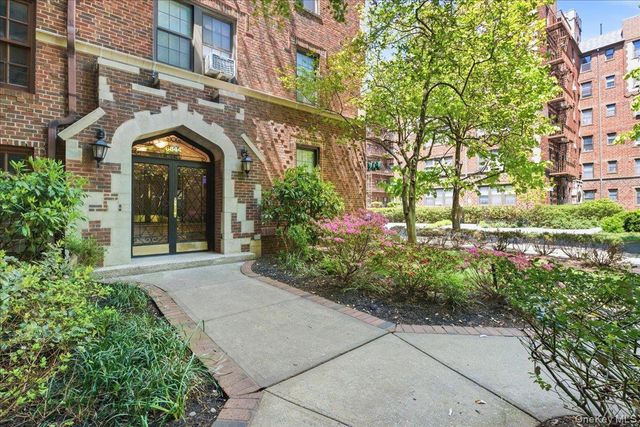68-44 Burns Street B2, Forest Hills, NY 11375