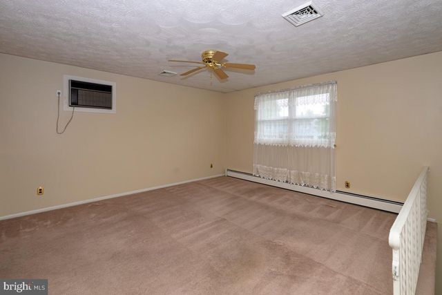 780 POMANDER AVE, Reading, PA 19606