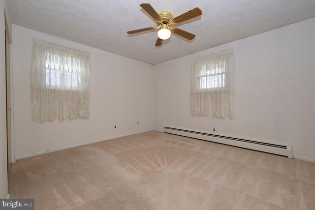 780 POMANDER AVE, Reading, PA 19606