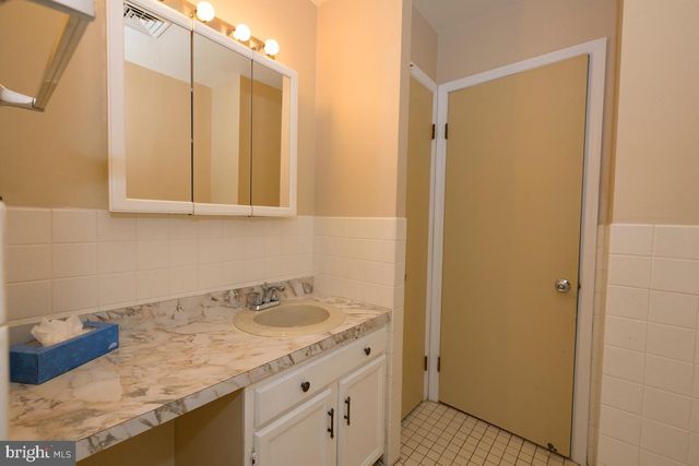 780 POMANDER AVE, Reading, PA 19606