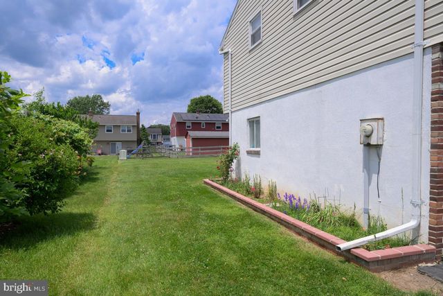 780 POMANDER AVE, Reading, PA 19606