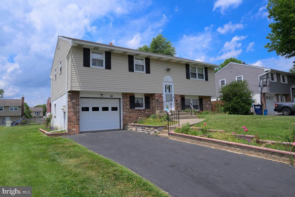 780 POMANDER AVE, Reading, PA 19606