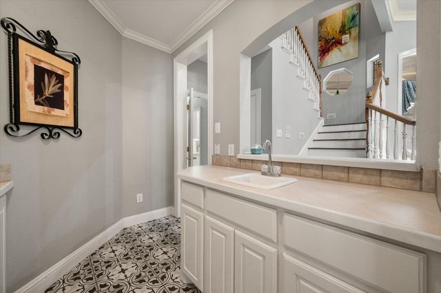 1030 Clubhouse Drive, Mansfield, TX 76063