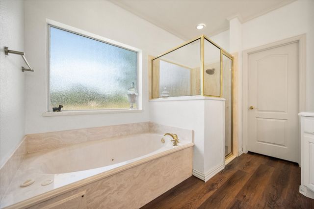 1030 Clubhouse Drive, Mansfield, TX 76063