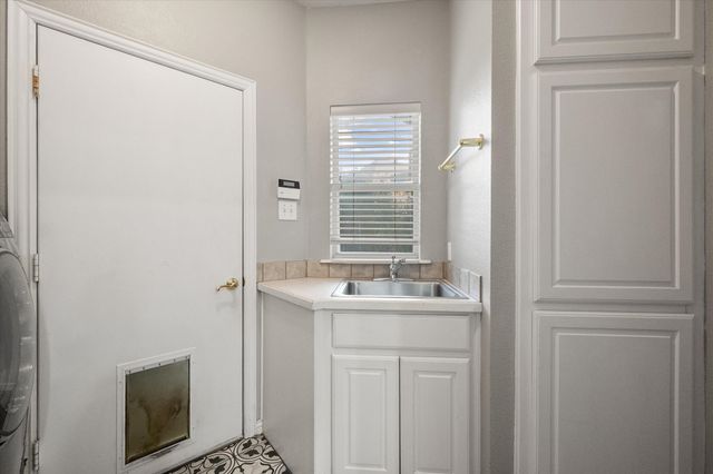 1030 Clubhouse Drive, Mansfield, TX 76063