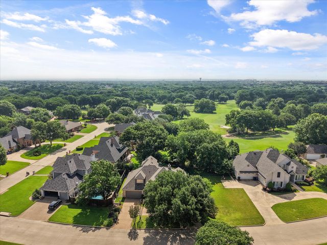 1030 Clubhouse Drive, Mansfield, TX 76063