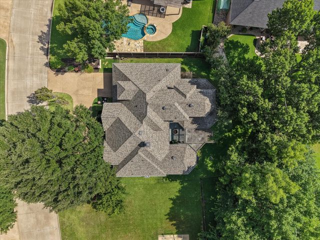 1030 Clubhouse Drive, Mansfield, TX 76063
