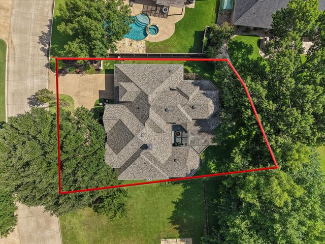 1030 Clubhouse Drive, Mansfield, TX 76063