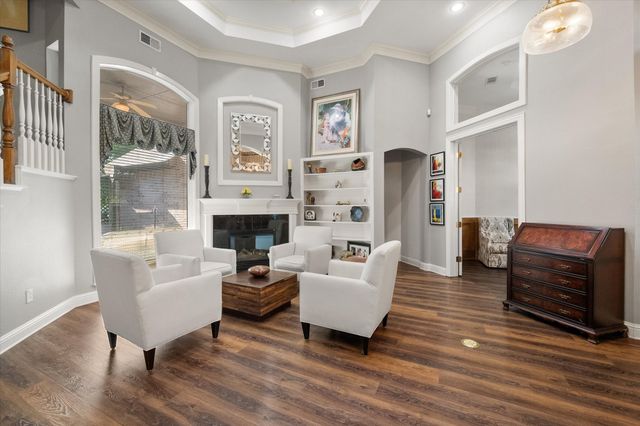 1030 Clubhouse Drive, Mansfield, TX 76063
