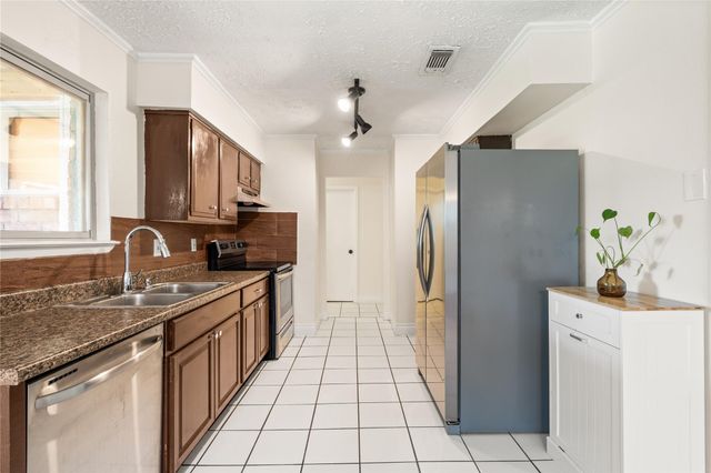 7359 Stone Pine Lane, Houston, TX 77041