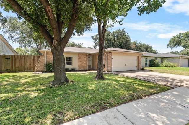 7359 Stone Pine Lane, Houston, TX 77041