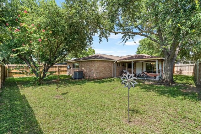 7359 Stone Pine Lane, Houston, TX 77041