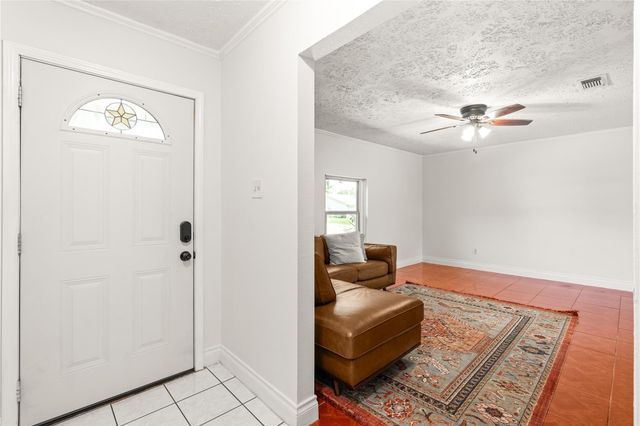 7359 Stone Pine Lane, Houston, TX 77041