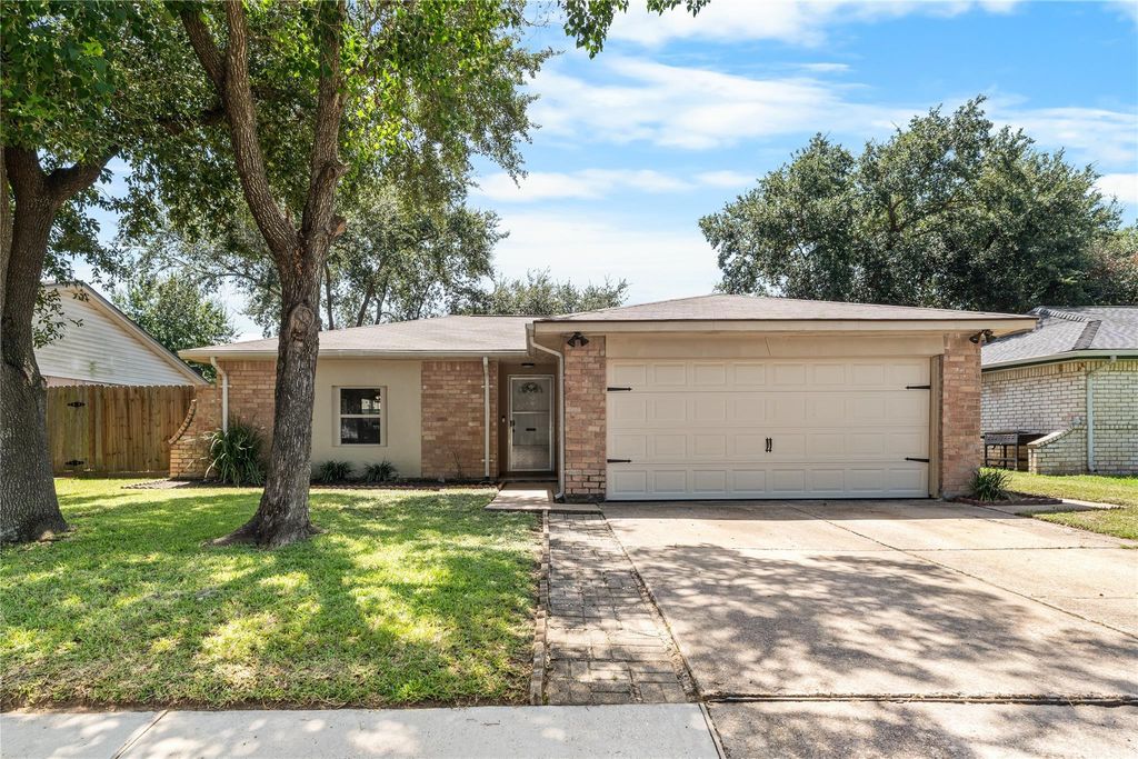 7359 Stone Pine Lane, Houston, TX 77041