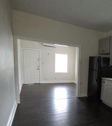 7902 Hudson Street B, Houston, TX 77012