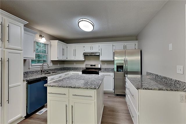 328 Abbington Lane, Douglasville, GA 30134