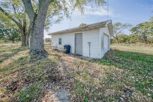 13311 State Route H, St James, MO 65559