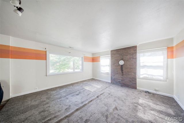 13311 State Route H, St James, MO 65559