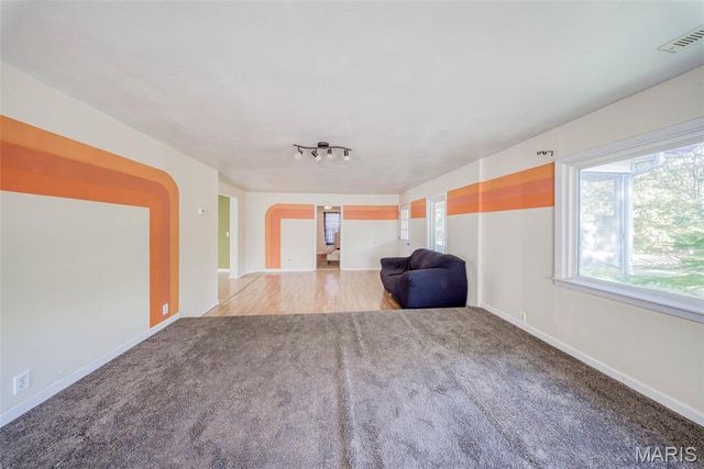 13311 State Route H, St James, MO 65559