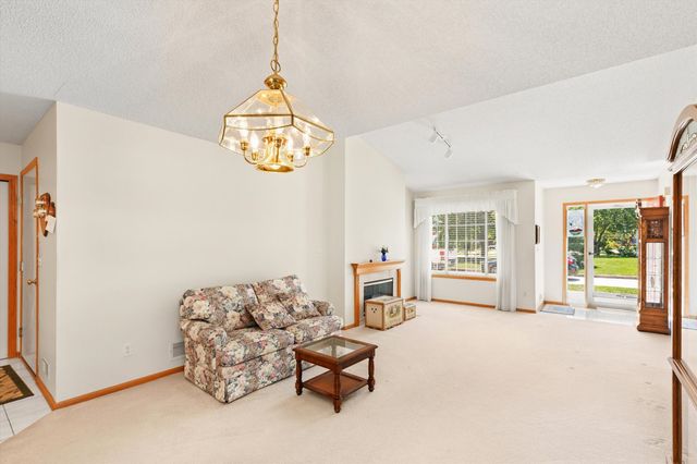 130 NW Georgetown Boulevard 2, Ankeny, IA 50023