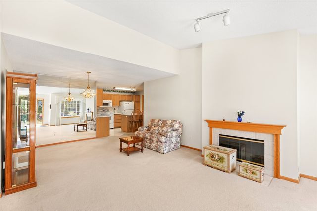 130 NW Georgetown Boulevard 2, Ankeny, IA 50023