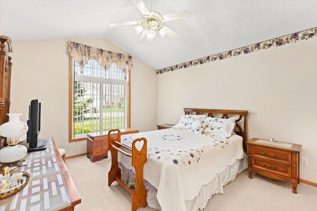 130 NW Georgetown Boulevard 2, Ankeny, IA 50023